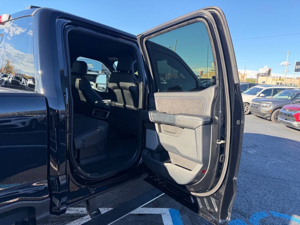 Used 2025 Ford F450 Platinum w/ FX4 Off-Road Package AWD/4WD image 53