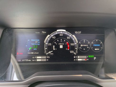 Used 2023 Toyota Sequoia Capstone AWD/4WD image 30