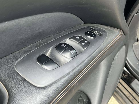 Used 2020 Nissan Pathfinder SV w/ Rock Creek Edition image 17