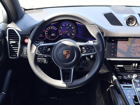 Certified 2023 Porsche Cayenne AWD/4WD image 15