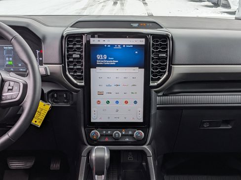 Used 2025 Ford Ranger XLT image 29