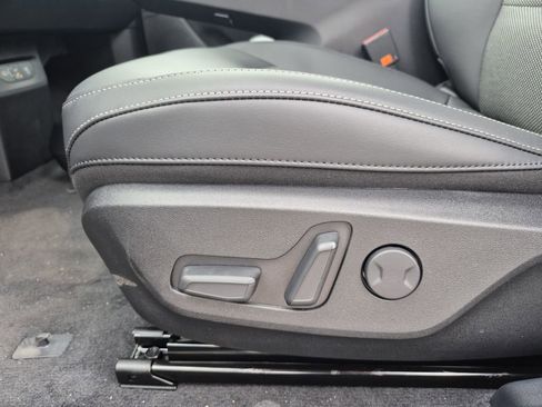 New 2025 Kia EV6 Light w/ Light LR Technology Package image 11