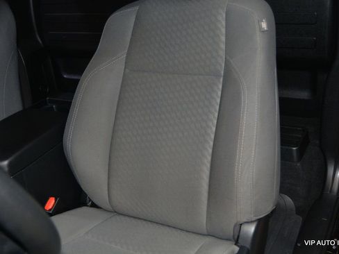 Used 2020 Toyota Tacoma SR image 13