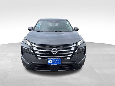 Used 2024 Nissan Rogue SV image 10