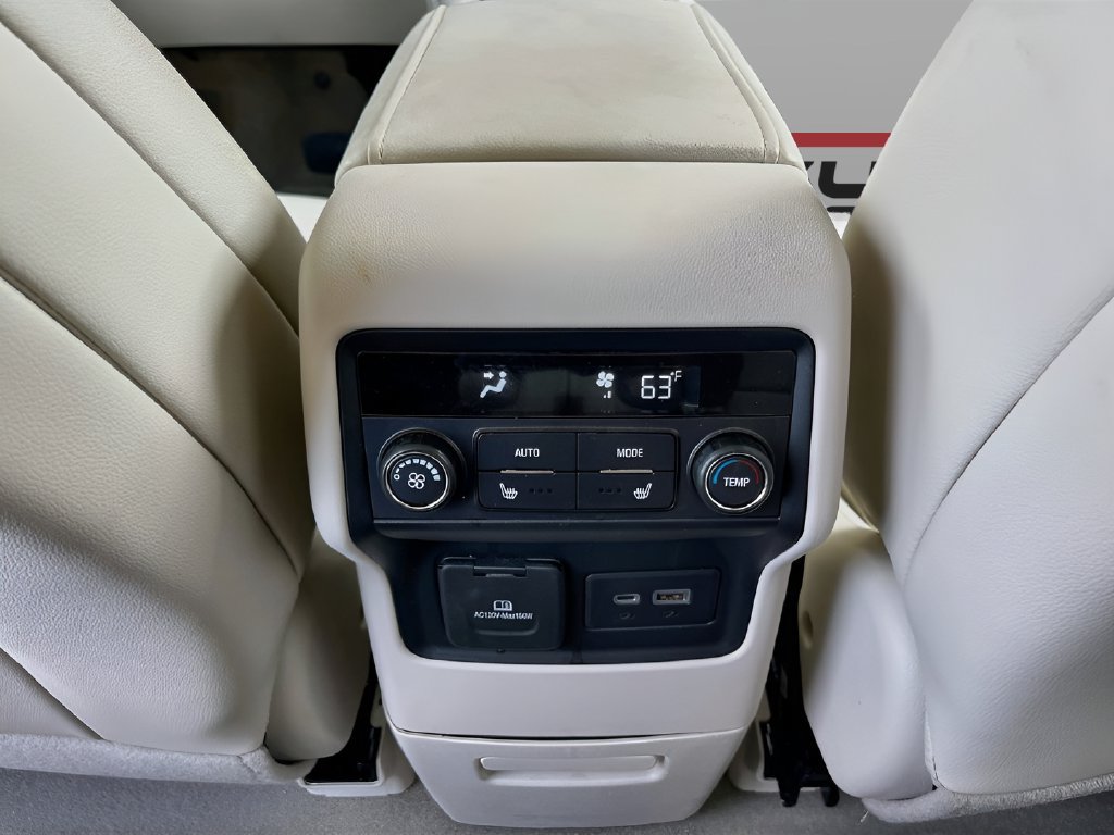 Used 2023 GMC Acadia Denali w/ Denali Technology Package FWD image 26