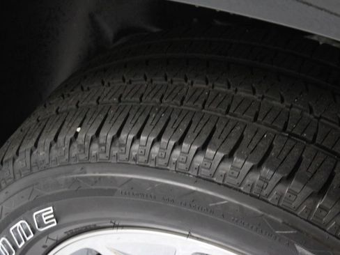 Used 2025 RAM 1500 Big Horn AWD/4WD image 15