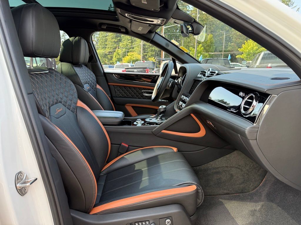 Used 2022 Bentley Bentayga Speed AWD/4WD image 9