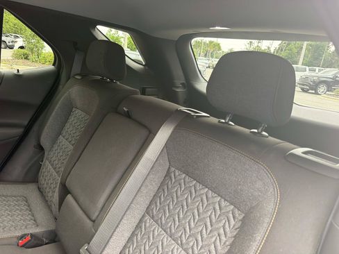 Used 2023 Chevrolet Equinox LT FWD image 11