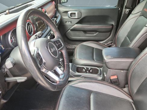 Used 2018 Jeep Wrangler Unlimited Rubicon AWD/4WD image 5