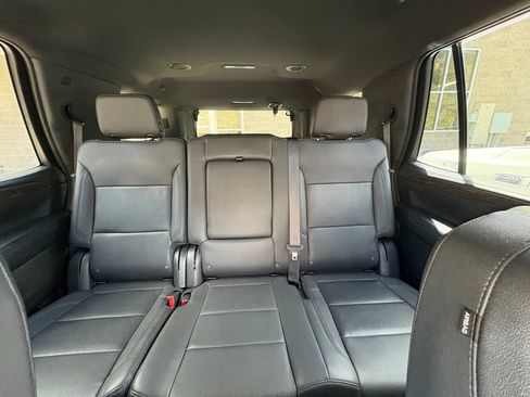 Used 2023 Chevrolet Tahoe LT AWD/4WD image 6