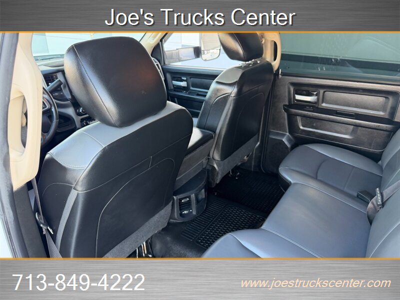 Used 2019 RAM 3500 Tradesman w/ Chrome Appearance Group RWD image 28