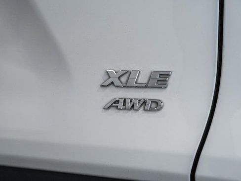 Used 2024 Toyota RAV4 XLE image 7