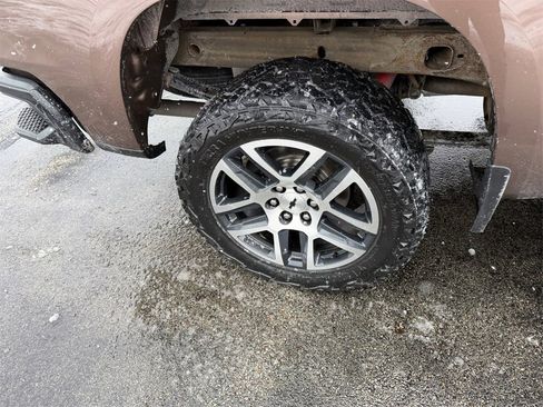 Used 2019 Chevrolet Silverado 1500 Custom Trail Boss w/ Custom Convenience Package image 28