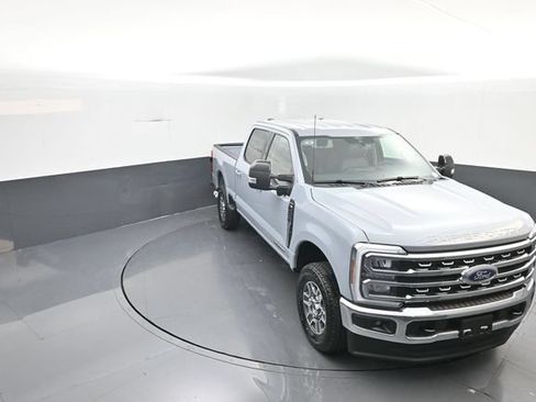 Used 2026 Ford F250 Lariat w/ FX4 Off-Road Package AWD/4WD image 15