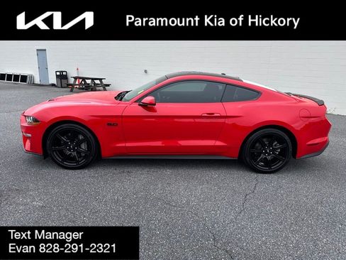 Used 2019 Ford Mustang GT w/ Black Accent Package RWD image 4