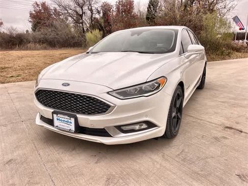 Used 2017 Ford Fusion Platinum image 2