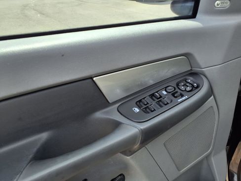 Used 2008 Dodge Ram 1500 Truck SLT w/ Popular Equipment Group image 7