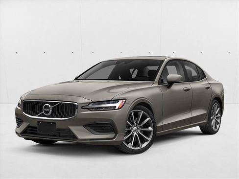Used 2020 Volvo S60 T6 Momentum image 1