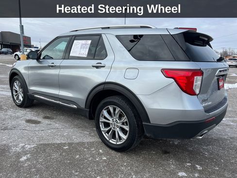 Used 2024 Ford Explorer Limited image 3