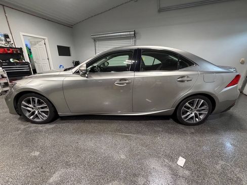 Used 2019 Lexus IS 300 AWD w/ Premium Package image 2