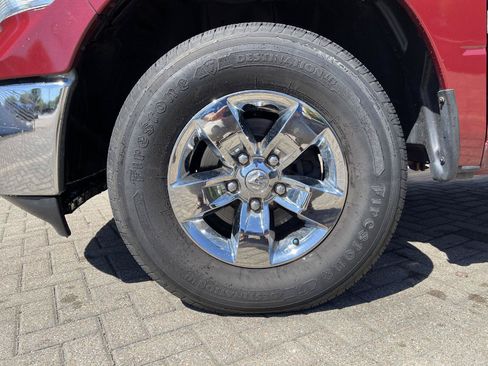 Used 2015 RAM 1500 Classic SLT AWD/4WD image 10