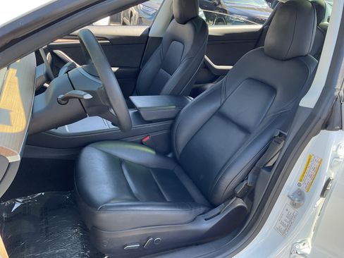 Used 2022 Tesla Model 3 Long Range AWD/4WD image 17