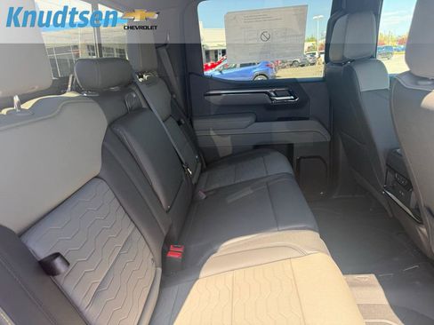New 2026 Chevrolet Silverado 1500 ZR2 AWD/4WD image 14