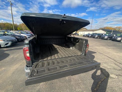 Used 2018 GMC Sierra 1500 SLT w/ Enhanced Driver Alert Package image 20