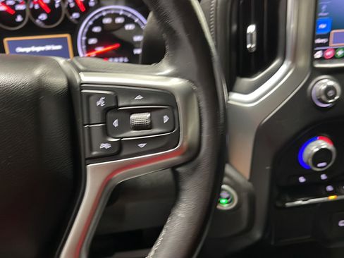 Used 2021 Chevrolet Silverado 1500 LT AWD/4WD image 7