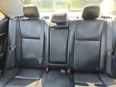 Used 2015 Toyota Corolla S Premium FWD image 14