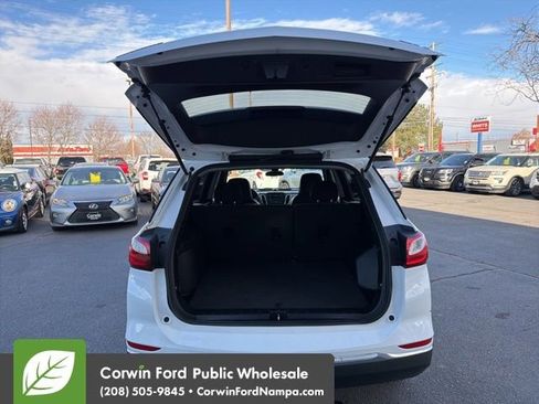 Used 2020 Chevrolet Equinox LT image 29