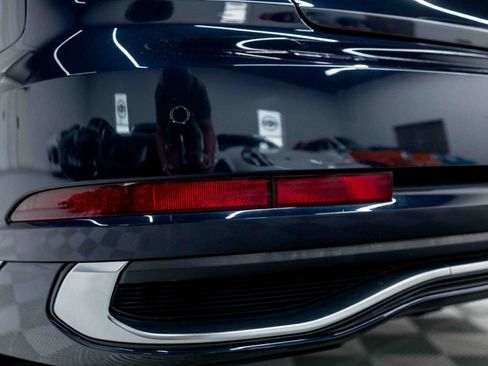 Used 2025 Audi A8 L 3.0T AWD/4WD image 30