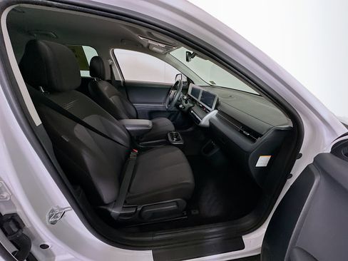 Used 2024 Hyundai Ioniq 5 SEL image 33