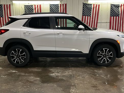 New 2025 Chevrolet TrailBlazer ACTIV w/ Convenience Package image 2