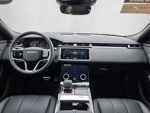 Used 2023 Land Rover Range Rover Velar R-Dynamic S image 17