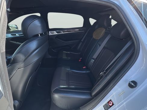 Used 2018 Genesis G80 3.3T Sport RWD image 33