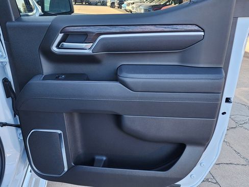 New 2026 GMC Sierra 1500 SLT w/ SLT Premium Plus Package image 40