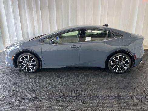 New 2026 Toyota Prius Plug-In Hybrid FWD image 25