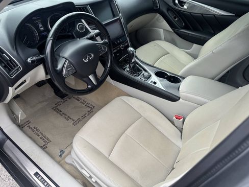 Used 2015 INFINITI Q50 w/ Moonroof Package RWD image 13