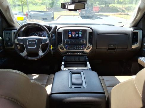 Used 2019 GMC Sierra 2500 Denali w/ Duramax Plus Package AWD/4WD image 20