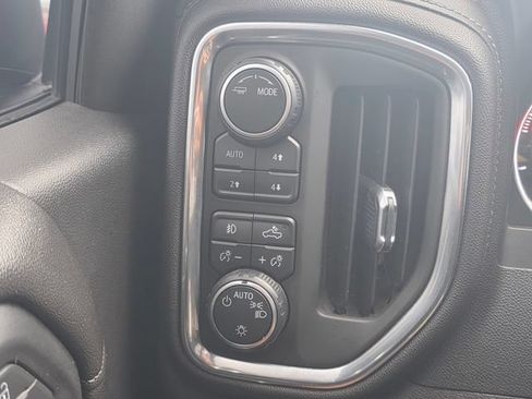 Used 2021 Chevrolet Silverado 1500 LT Trail Boss w/ Convenience Package II AWD/4WD image 33