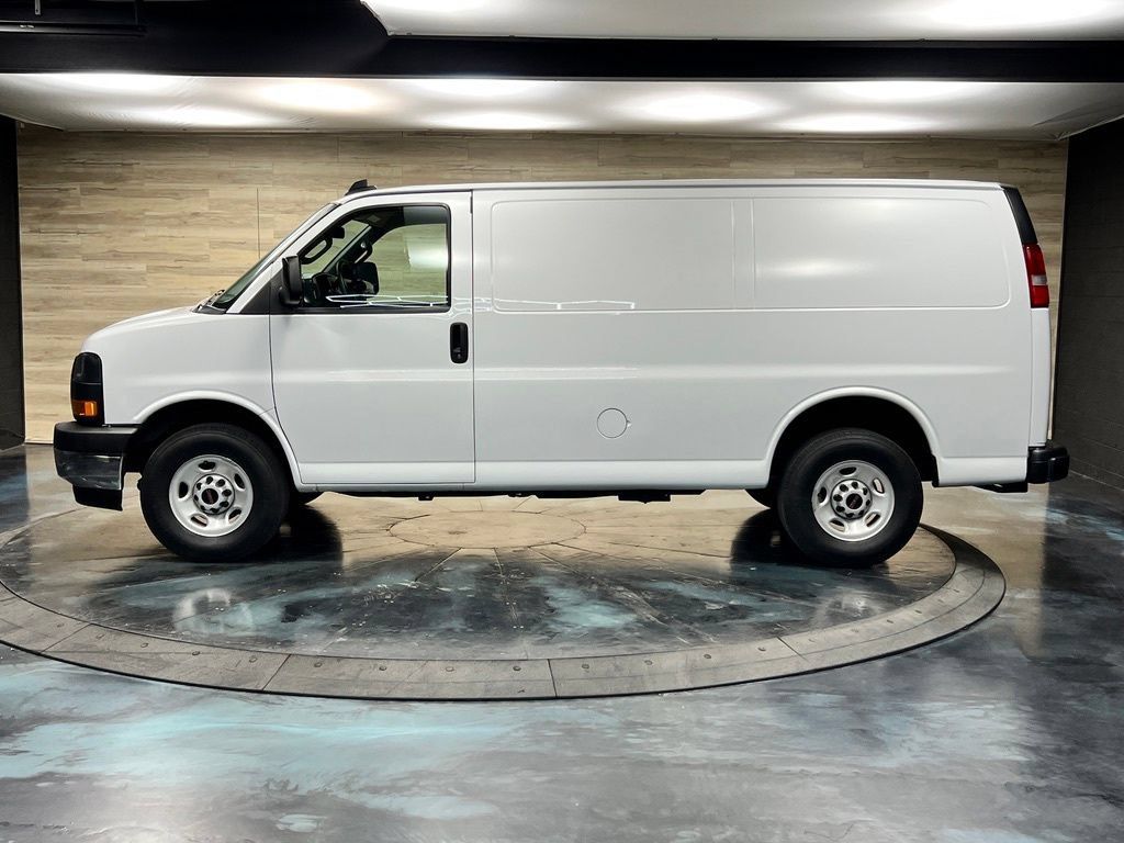 Used 2024 GMC Savana 2500 w/ Driver Convenience Package RWD image 11