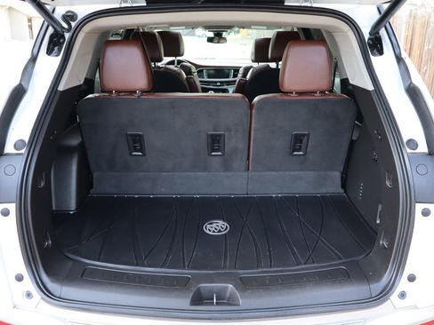 Used 2019 Buick Enclave Avenir w/ Avenir Technology Package image 14