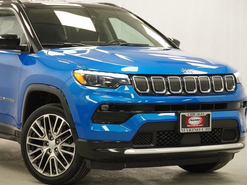 Certified 2022 Jeep Compass Limited w/ Elite Group image 3