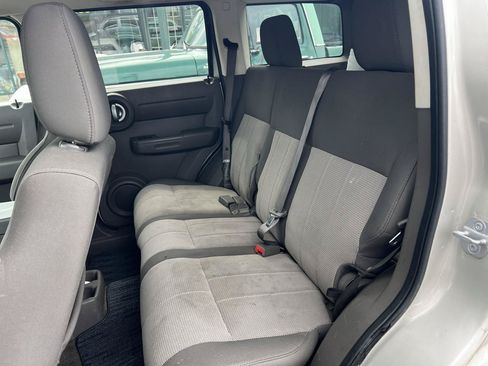 Used 2009 Dodge Nitro SE AWD/4WD image 11