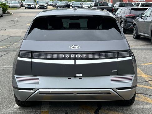 New 2024 Hyundai Ioniq 5 Limited AWD/4WD image 4