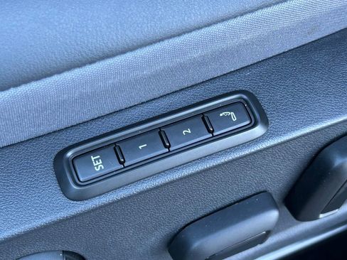 Used 2023 Volkswagen ID.4 Pro S image 17