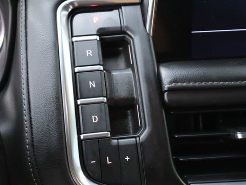 Used 2021 Chevrolet Tahoe LT image 35