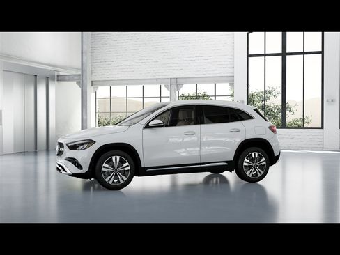 Certified 2026 Mercedes-Benz GLA 250 4MATIC image 31