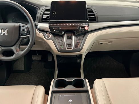 Used 2025 Honda Odyssey EX-L image 14